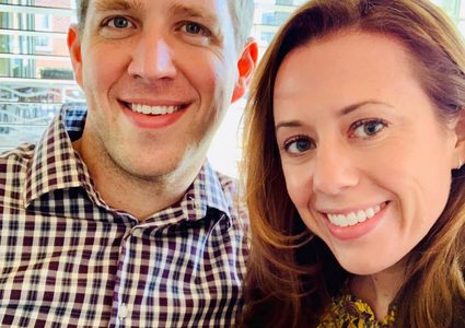 زوجان يواجهان ويلات بركان نيوزلندا خلال قضاء شهر العسل