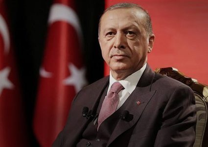 الرئيس التركي يعرب عن إعجابه ببوتين وترامب