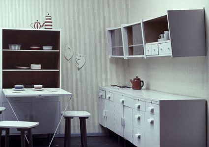 انفجار مطبخ كاد أن يقتل أما وطفلها