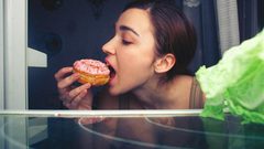 للمرة الأولى.. العلم يحل لغز "الرغبة بالأكل"