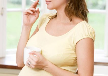 دراسة: التدخين يزيد فرص الإصابة بسكري الحمل