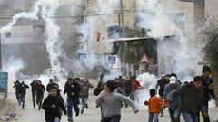 اندلاع مواجهات خلال اقتحام الاحتلال لمدينة البيرة