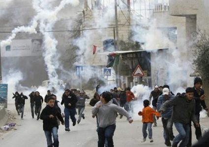 اندلاع مواجهات خلال اقتحام الاحتلال لمدينة البيرة