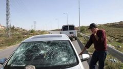 مستوطنون يهاجمون مركبات المواطنين شمال نابلس