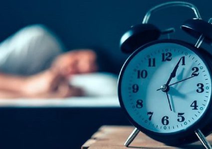 دراسة تحذر.. النوم الطويل يصيبك بالسكتة الدماغية القاتلة