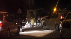 الاحتلال يعتدي بالضرب على عدد من المواطنين بالخليل