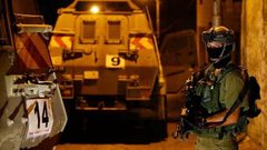 قوات الاحتلال تعتقل شابا من جنين بالقرب من حاجز الجلمة