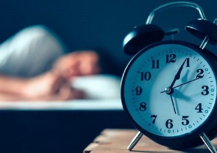 أطعمة تسبب الأرق