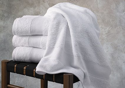 دراسة تحذر: مشاركة مناشف الاستحمام تزيد خطر الإصابة بالأمراض