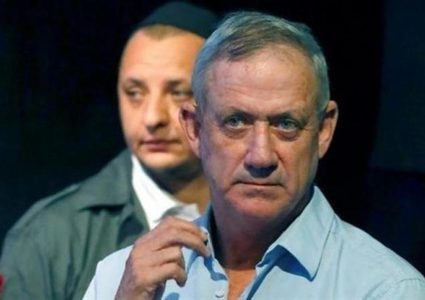 استطلاع يظهر تقدم غانتس على نتنياهو