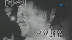 الجلوس على سارية العلم موضة في عشرينات القرن الماضي