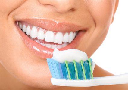 ما هي الطريقة الصحيحة الوحيدة لتنظيف الأسنان ؟