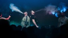 مدخنو السجائر الإلكترونية أكثر عرضة للإصابة بأمراض الرئتين