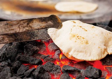 تلوث الهواء من الطهي يؤثر على عقول الاطفال