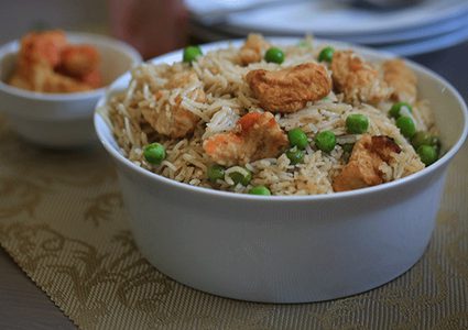 الأرز مع الدجاج المقلي