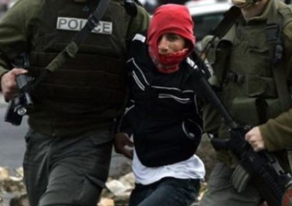 بتسيلم: الاحتلال يواصل استهداف الأطفال الفلسطينيين