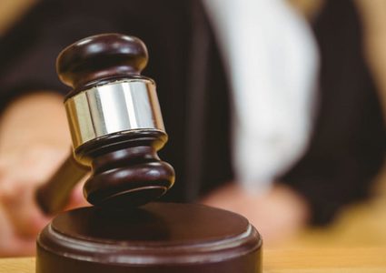 الحكم بالأشغال الشاقة 10 سنوات لمدان بقضايا فساد وآخر 7 سنوات