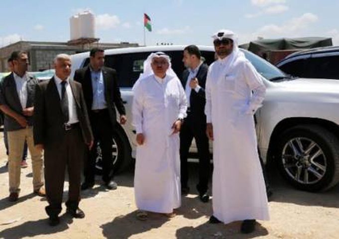 السفير العمادي يغادر قطاع غزة
