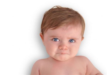 دراسة: التغيرات البيئية والجينية في رحم الأم تسبب حساسية الأطفال