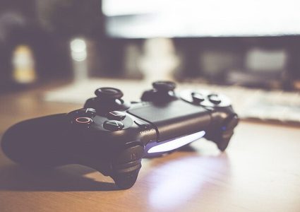 وحدة تحكم "PlayStation" تباع بملايين الدولارات
