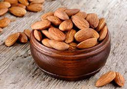 تعرفوا على فوائد تناول 4 حبات من اللوز يوميا