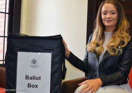 بريطانية تعثر على خاتم زفافها في "صندوق الإقتراع" !