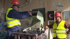 الحاج موسى الحروب يعيد تدوير النفايات حفاظاً على البيئة