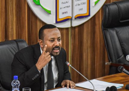 رئيس الوزراء الأثيوبي يدين الهجمات على المساجد