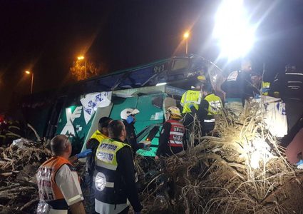 مقتل 4 مستوطنين بحادث اصطدام حافلة قرب مطار بن غوريون