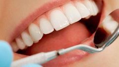خبراء يحذرون من خطورة تبييض الأسنان في المرحلة الأخيرة من الحمل