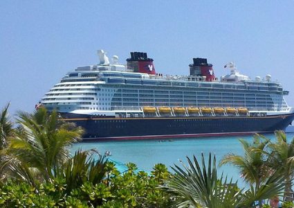 صدام سفن عملاقة يوقع اصابات في المكسيك