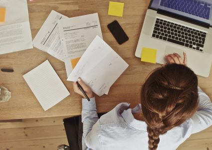 العمل 8 ساعات يوميا على مدار أسبوع قد يقتلك