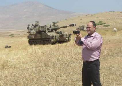 قوات الاحتلال تحتجز  ناشطاً جنوب طوباس