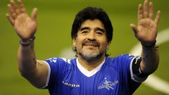 أسطورة كرة القدم يكشف تعرضه للاختطاف من قبل "فضائيين" !
