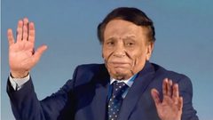 الفنان عادل امام ينهي تصوير مسلسل فلانتينو