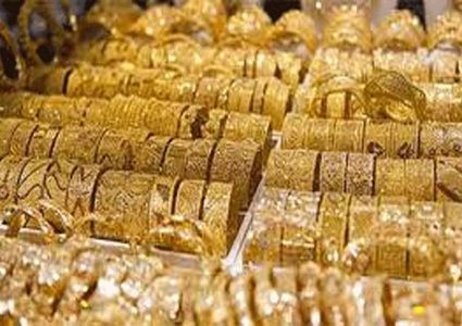 الذهب يصل أعلى مستوى له في شهر ونصف