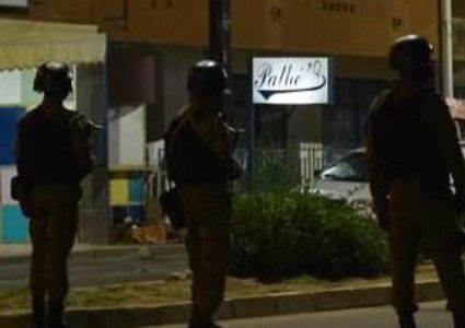 بوركينا فاسو: مقتل 35 مدنياً بهجوم على قاعدة عسكرية