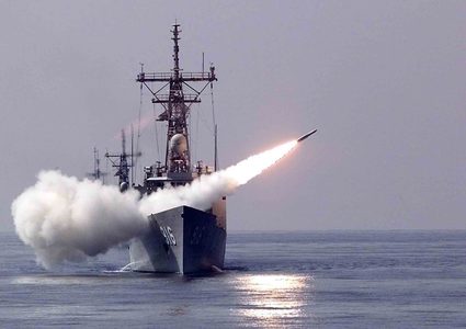 طهران تكشف عن مناورات روسية صينية إيرانية في بحر عمان