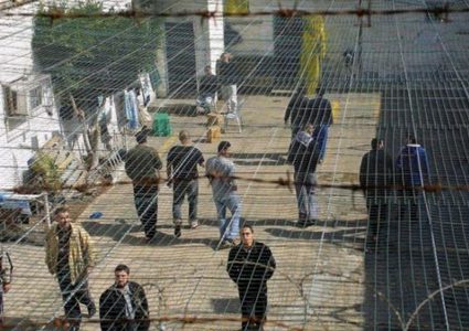 الأسير محمود ياسين يدخل عامه 14 بسجون الاحتلال