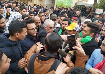 رئيس جامعة الأزهر للطلبة المعتصمين: لن نتخلى عنكم