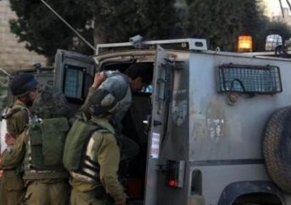 قوات الاحتلال تعتقل 3 شبان من جنين