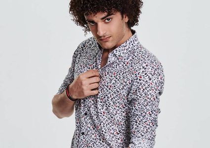 الممثل اللبناني جاد أبو علي يتخلى عن شعره من أجل مرضى السرطان