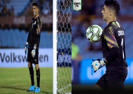 سواريز يلعب حارسا لمرمى منتخب الأوروغواي