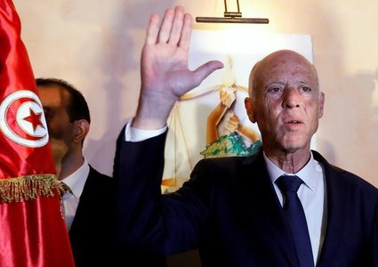 تمديد حالة الطوارئ في تونس حتى نهاية يناير المقبل