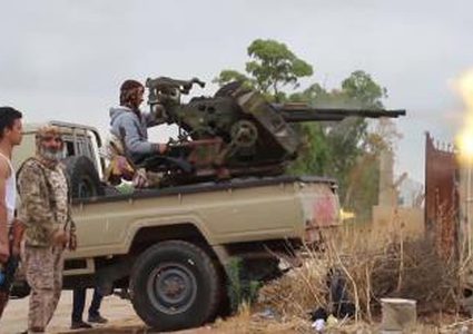 "رويترز": تركيا تدرس إرسال مقاتلين سوريين إلى ليبيا