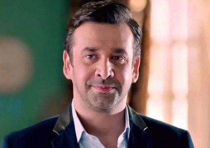 كريم عبدالعزيز يتحدث عن ذكريات وقوفه لأول مرة امام الكاميرا