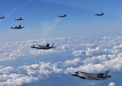 مساعدو ترامب يصفون الهجمات الأمريكية بالعراق وسوريا بالناجحة