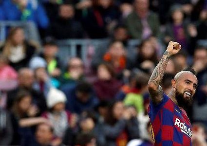 برشلونة يؤكد عدم وجود نية للتخلص من فيدال