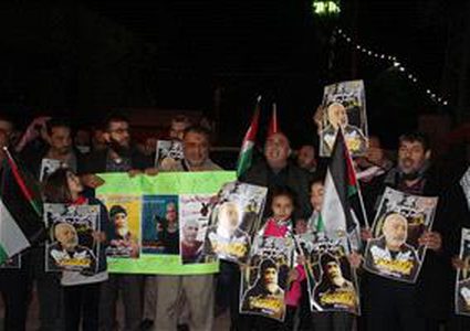 تنظيم وقفة تضامن مع الأسير فؤاد الشوبكي في جنين