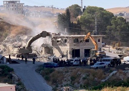 هدم 648 مسكنًا واقتلاع 15 ألف شجرة بـ2019